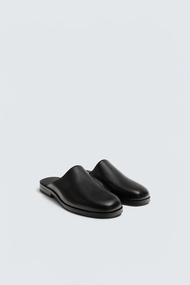 LEATHER CLOGS LIMITED EDITION - Black by Zara