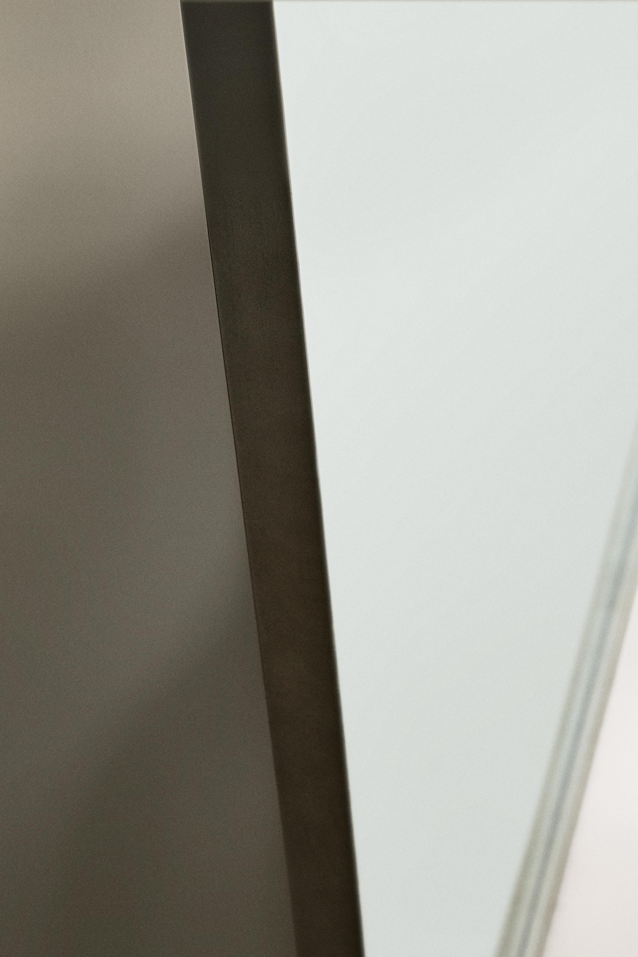 WALL MIRROR WITH SILVER FRAME