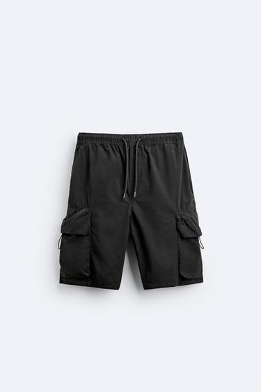 برمودا CARGO مغسول - أسود الخاص بـ Zara
