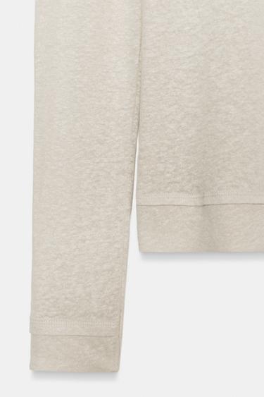 T-SHIRT À MANCHES LONGUES AVEC LIN - Écru de Zara - Image 7