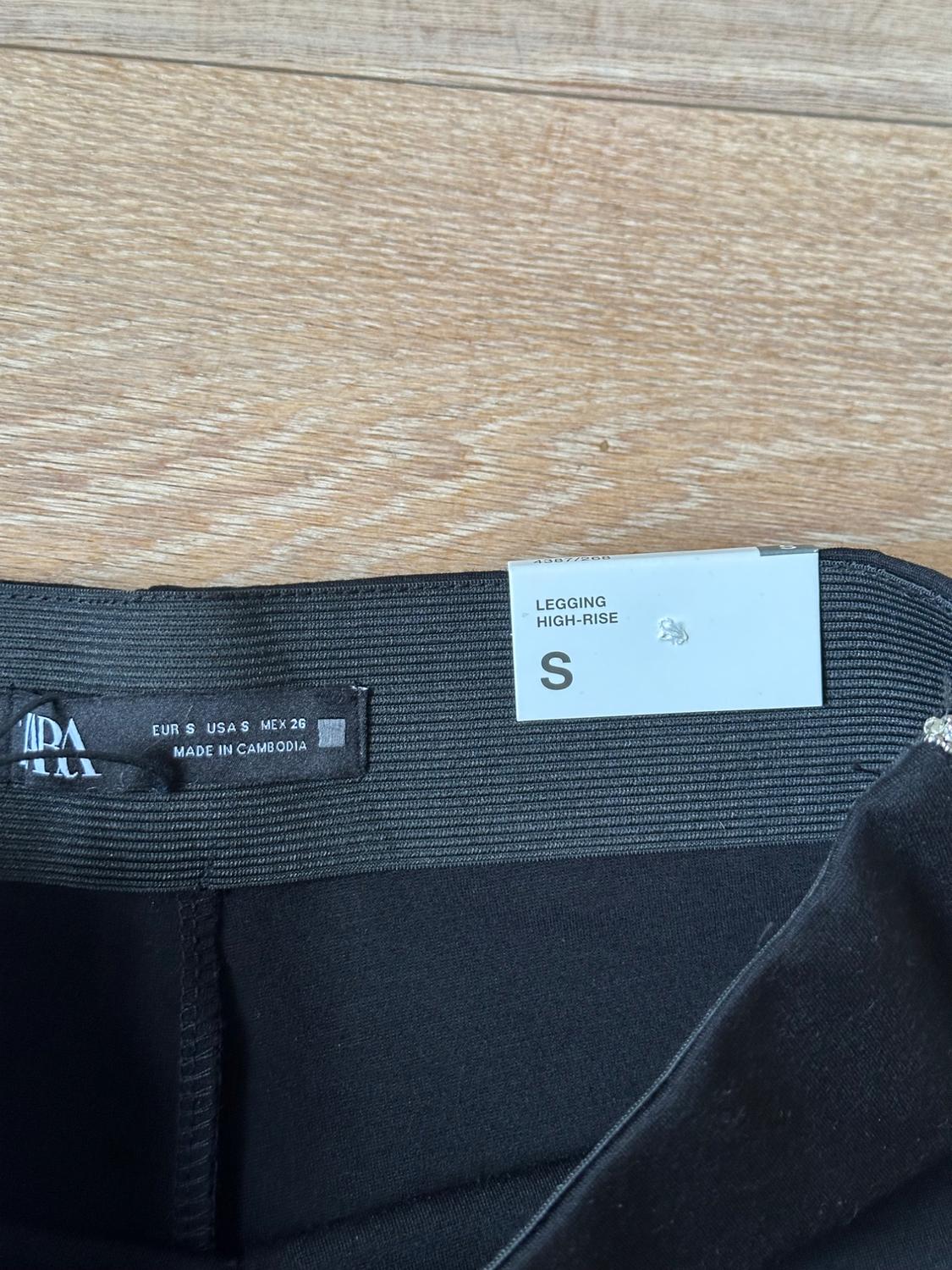 LEGGINGS WITH SIDE APPLIQUES - Image 4