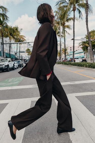 PANTALON DROIT À PINCES - Marron de Zara - Image 2