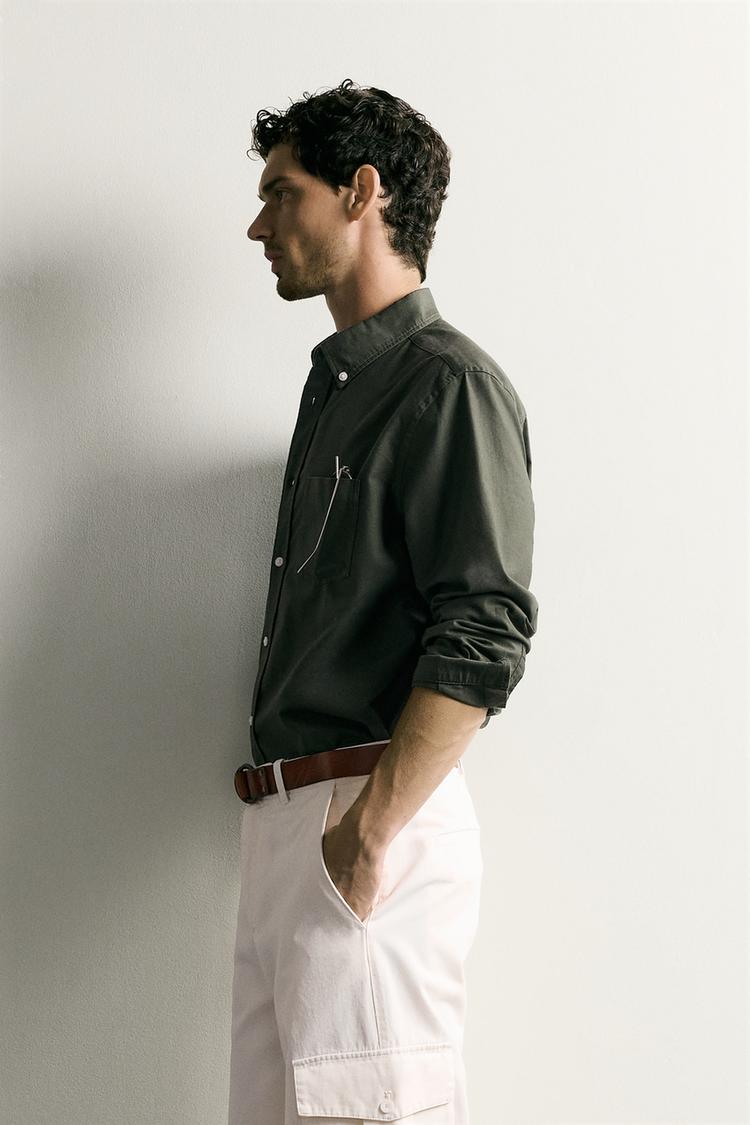 CAMISA OXFORD TEXTURIZADA DE CORTE REGULAR 4