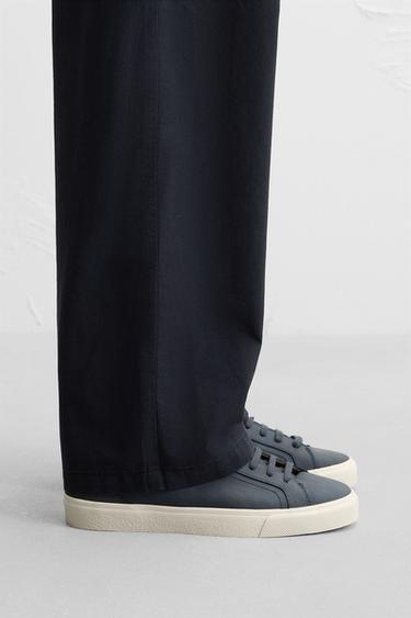 ZAPATILLA BÁSICA - Azul de Zara - Imagen 0