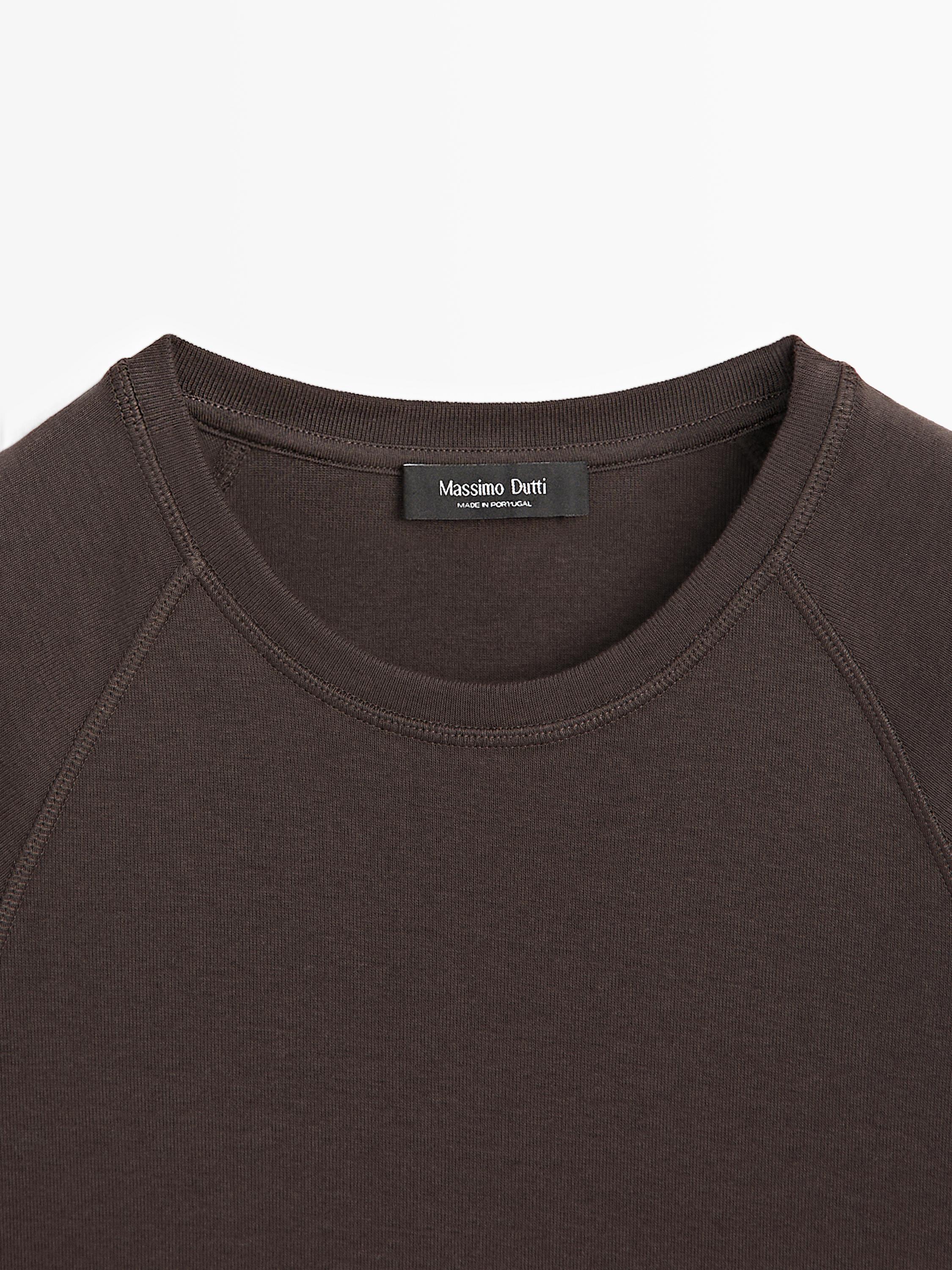 Cotton T-shirt with short raglan sleeves