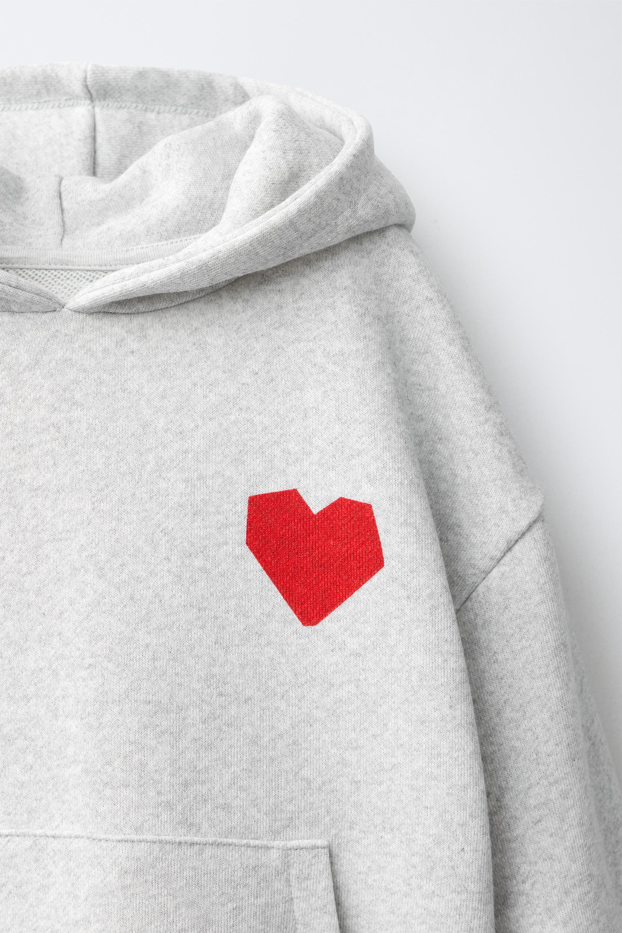 HEART HOODIE