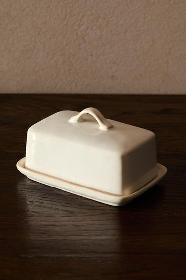 STONEWARE BUTTER DISH - Cream by Zara