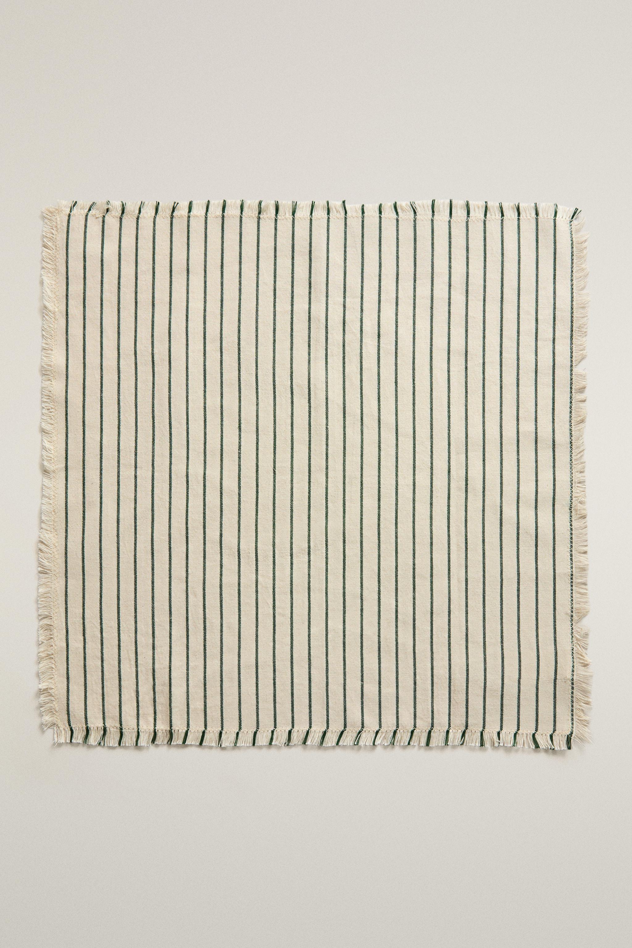 PACK OF STRIPED NAPKINS WITH FRINGE (PACK OF 2)