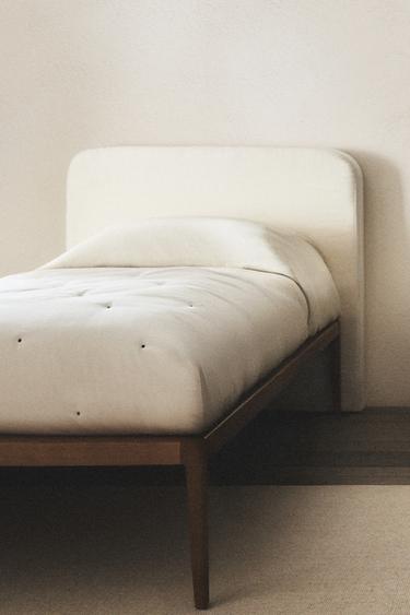 ÉDREDON SATIN MATELASSÉ POIS - Écru / Noir de Zara - Image 5