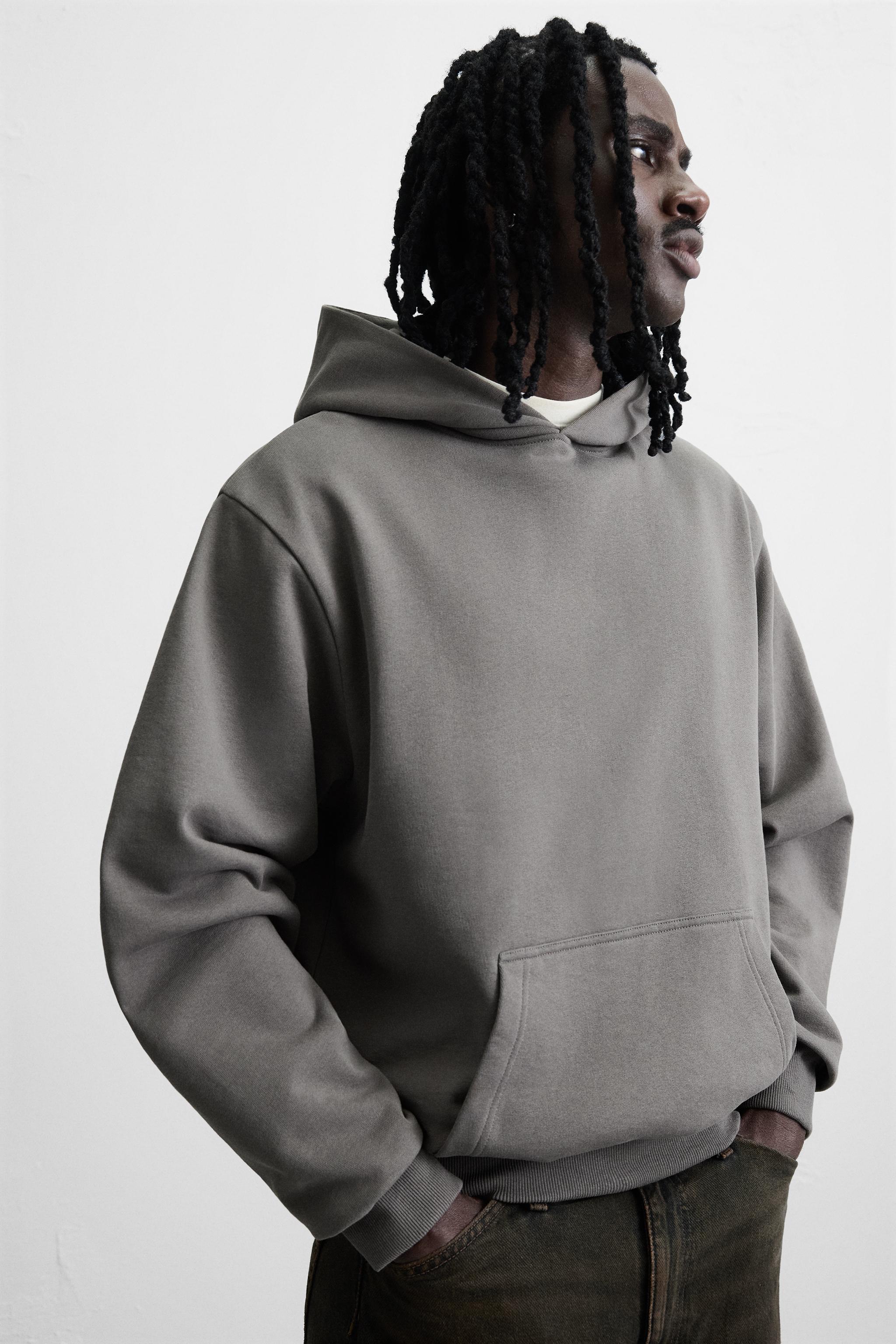 BASIC HOODIE SWEATSHIRT