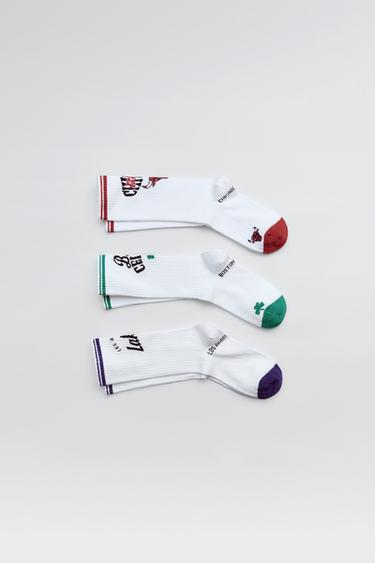 PACK TRES CALCETINES LARGOS EQUIPOS NBA - Blanco de Zara