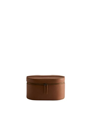 SMALL RIGID LEATHER TOILETRY BAG - Brown by Zara