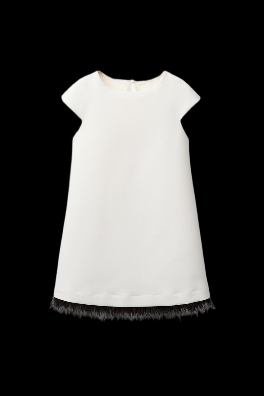 DETACHABLE FEATHER DRESS