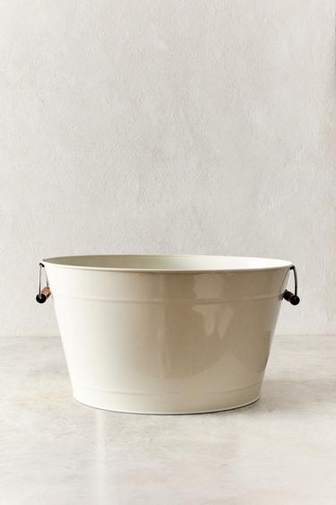 BAQUET EN MÉTAL LAQUÉ - Crème de Zara