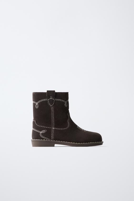 BOTA COWBOY BORDADOS PIEL - Marrón de Zara - Imagen 0