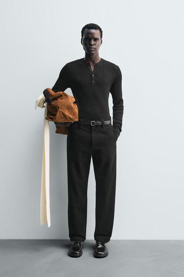 PANTALÓN STRAIGHT FIT ESTRUCTURA - Negro de Zara - Imagen 0