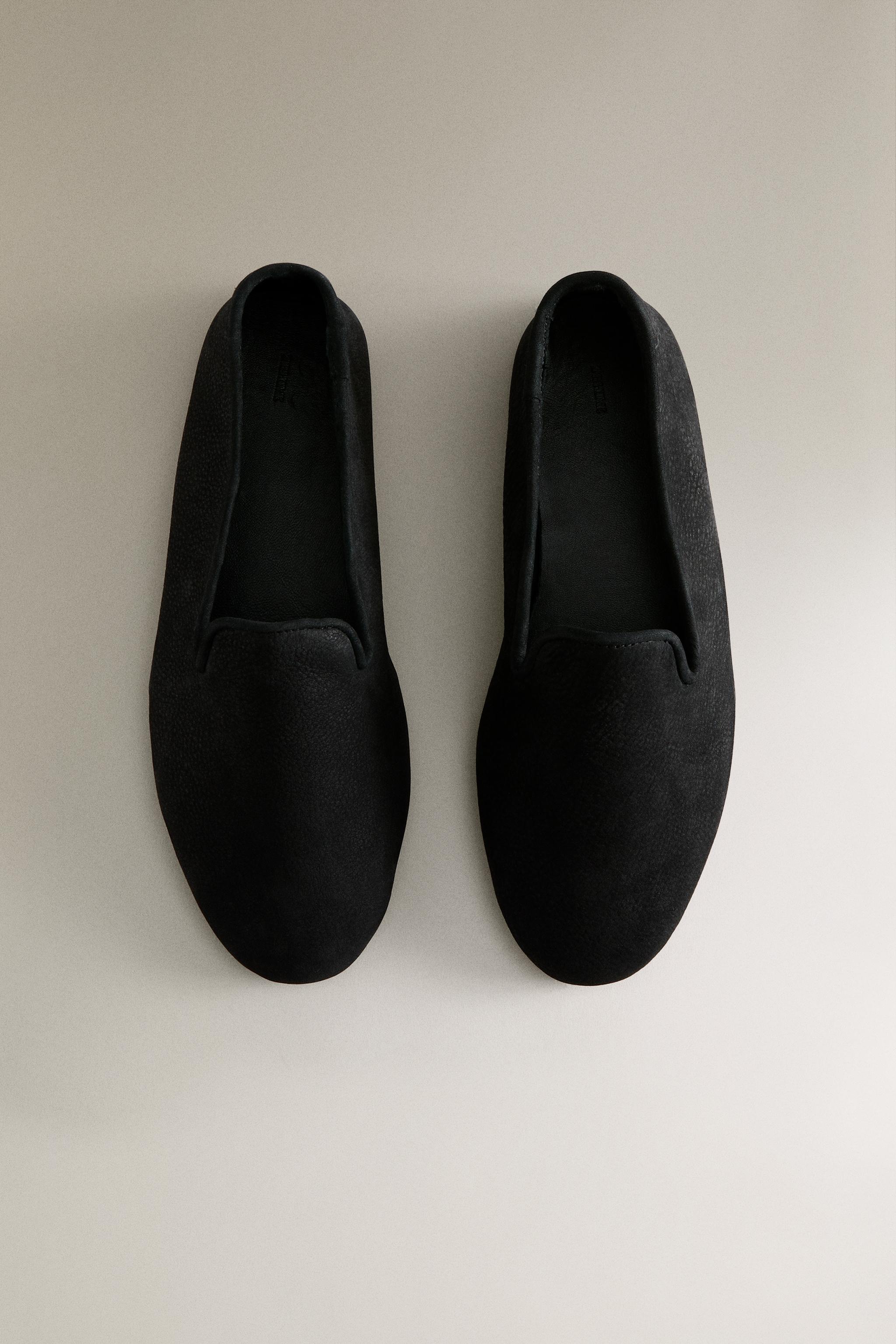 LEATHER MOCCASINS