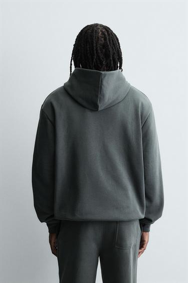 SWEAT À CAPUCHE BASIQUE - Anthracite foncé de Zara - Image 2