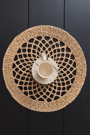 ROUND FIBRE PLACEMAT - Light beige by Zara