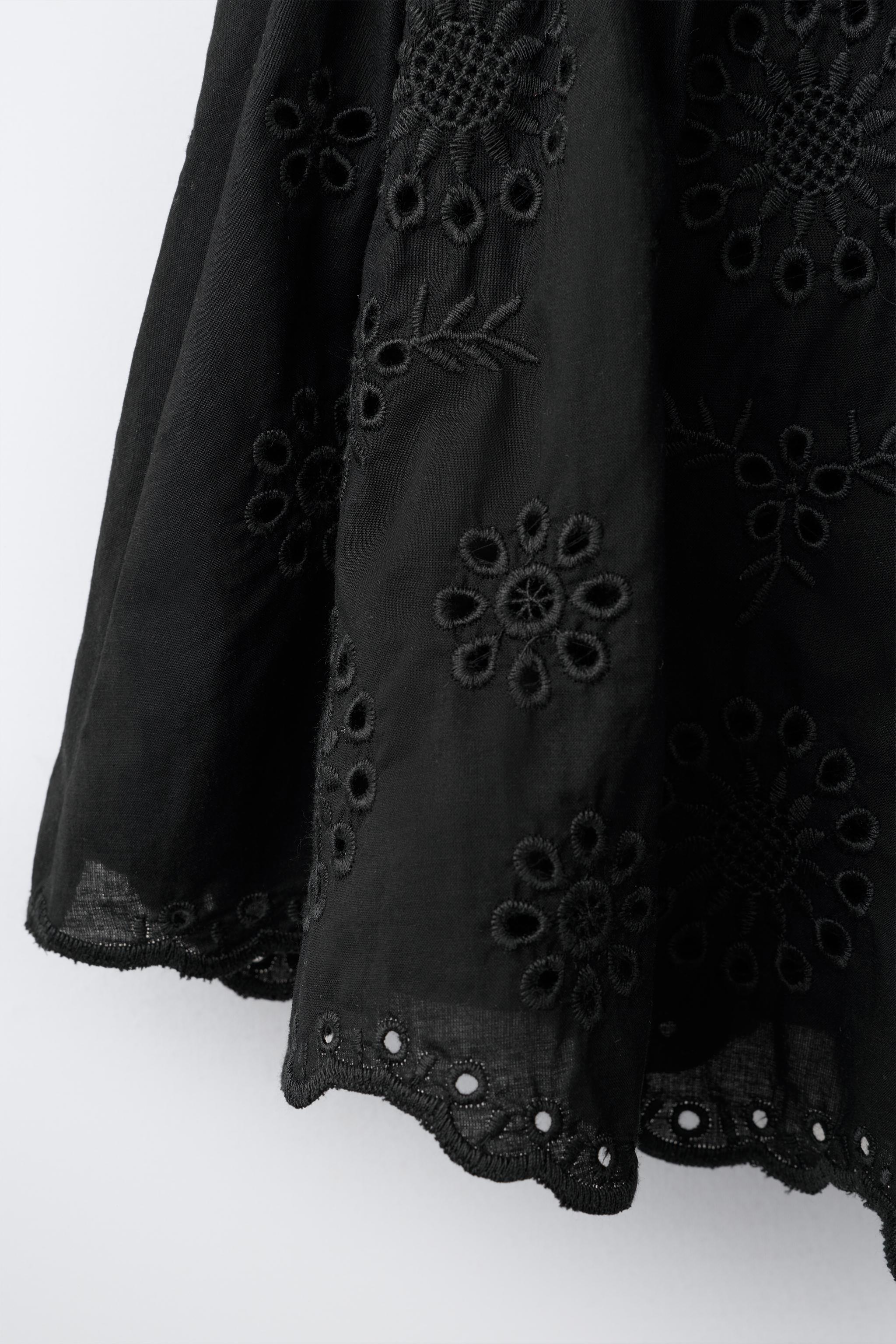 SWISS EMBROIDERED SHORTS