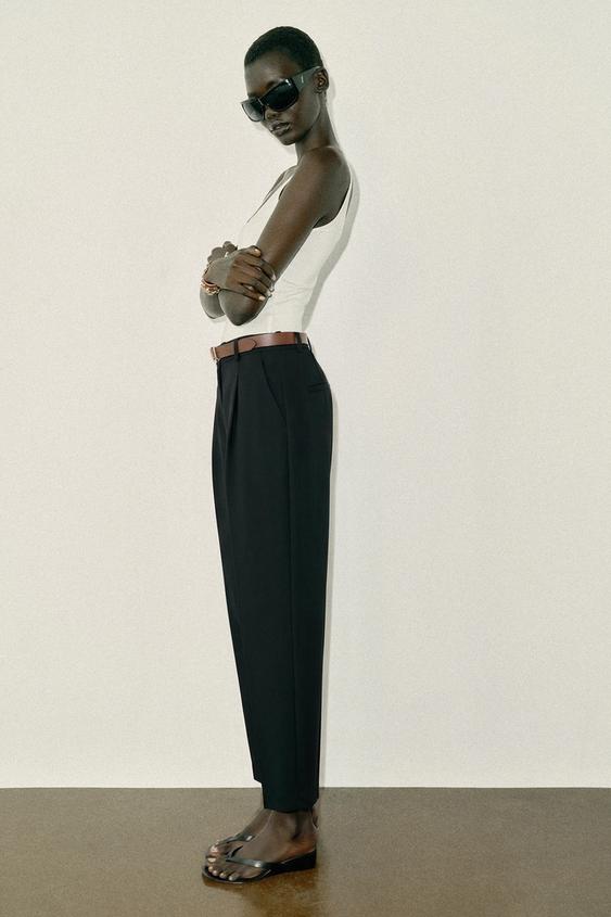 PANTALÓN TOBILLERO CINTURÓN - Negro de Zara - Imagen 0