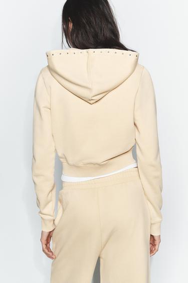 SWEAT EN MOLLETON À CAPUCHE ET CLOUS - Bis de Zara - Image 5