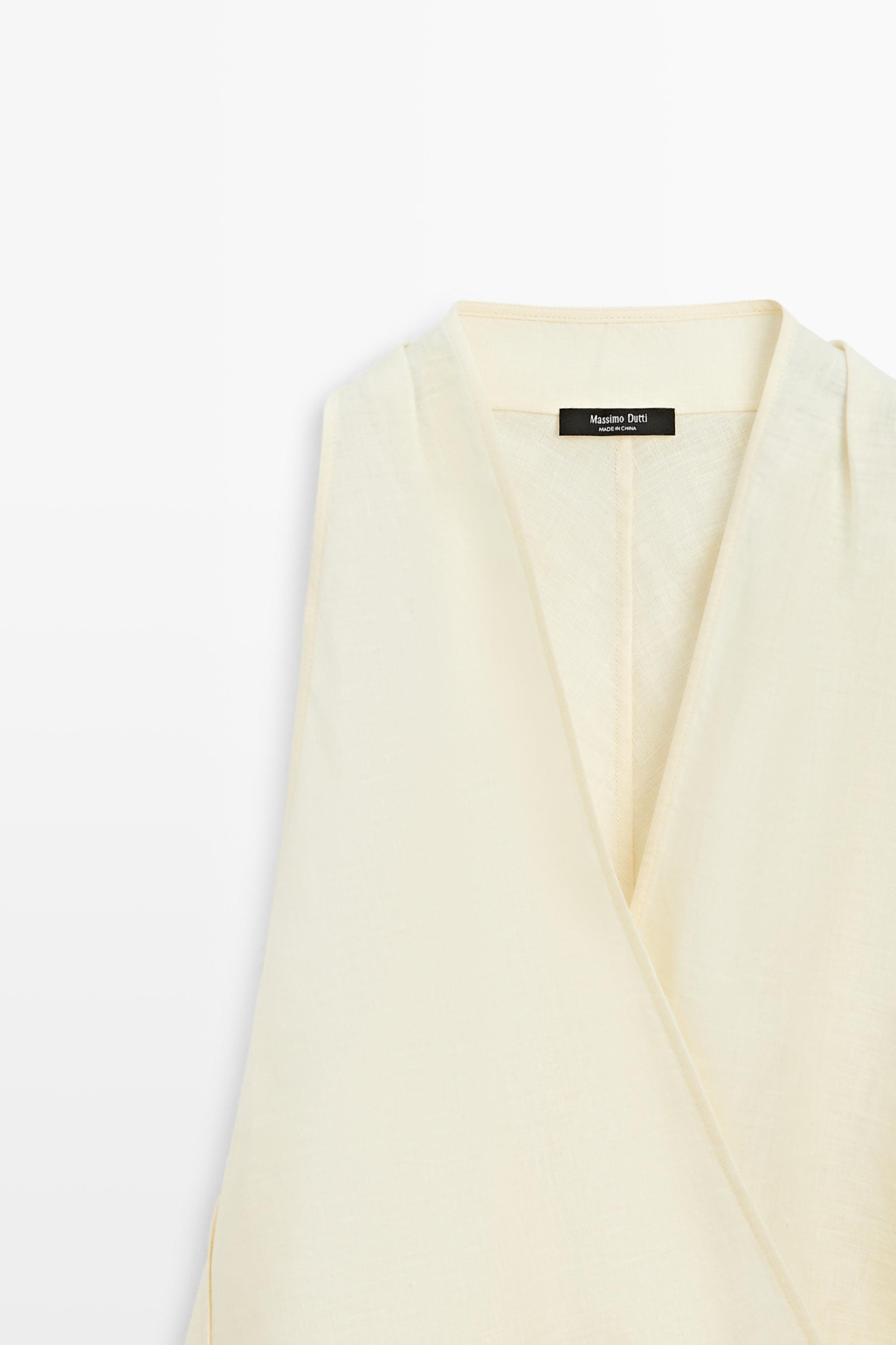 Top croisé avec détail de boutonnage 100 % lin
