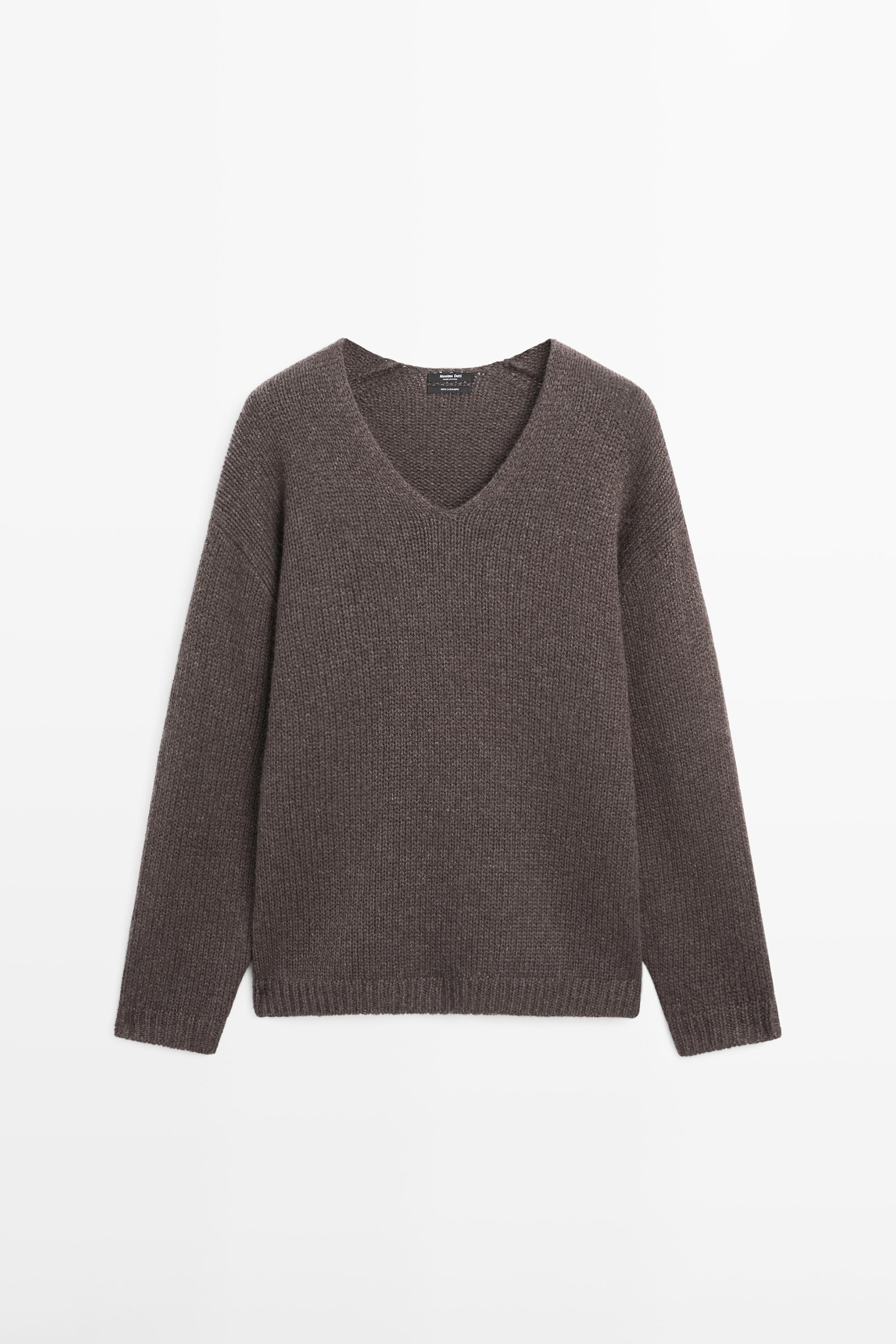 100% cashmere V-neck sweater