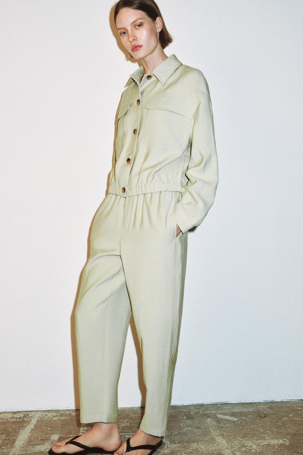 SHORT JACKET WITH FLAP POCKETS