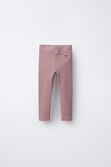 GERIPPTE LEGGINGS MIT ETIKETT - Rosa / Malvenfarben von Zara