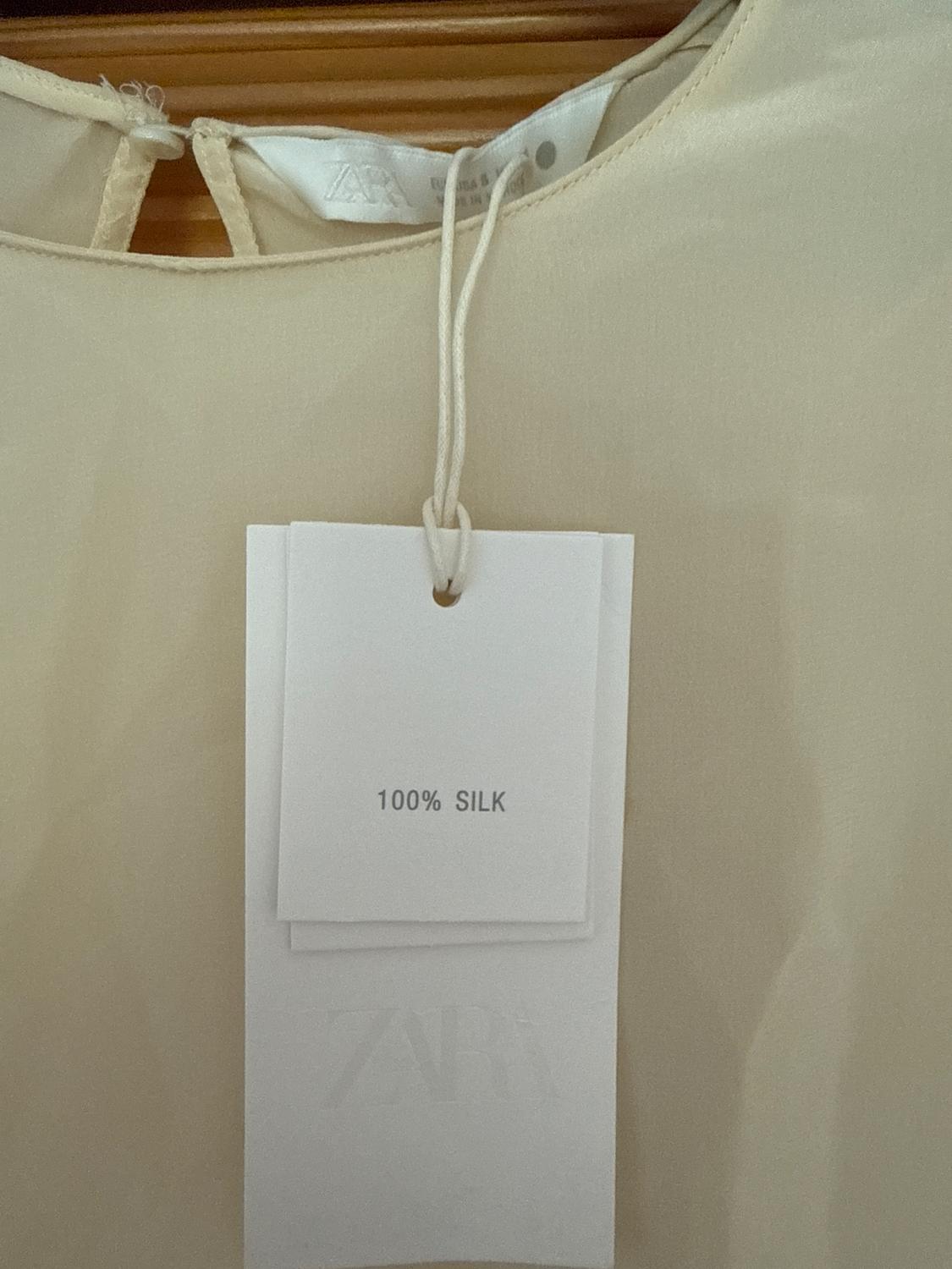 ZW COLLECTION LIMITED EDITION short sleeve SILK TOP - Image 2