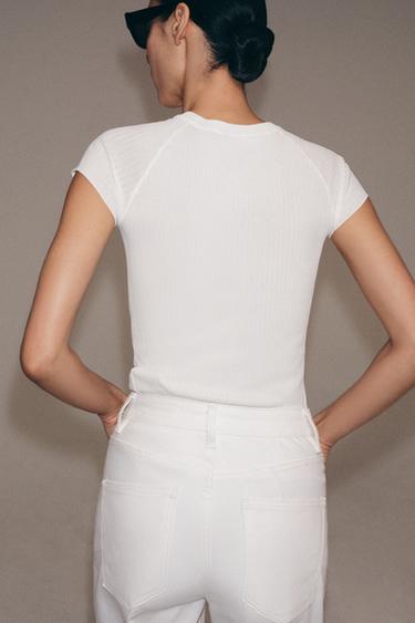 TOP CÔTELÉ EN MAILLE À MANCHES COURTES - Blanc de Zara - Image 2