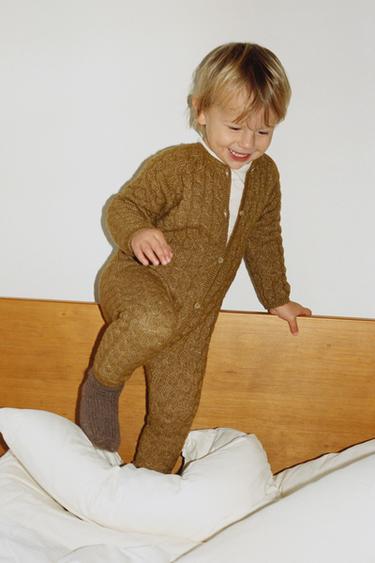 CABLE-KNIT JUMPSUIT - Ochre by Zara