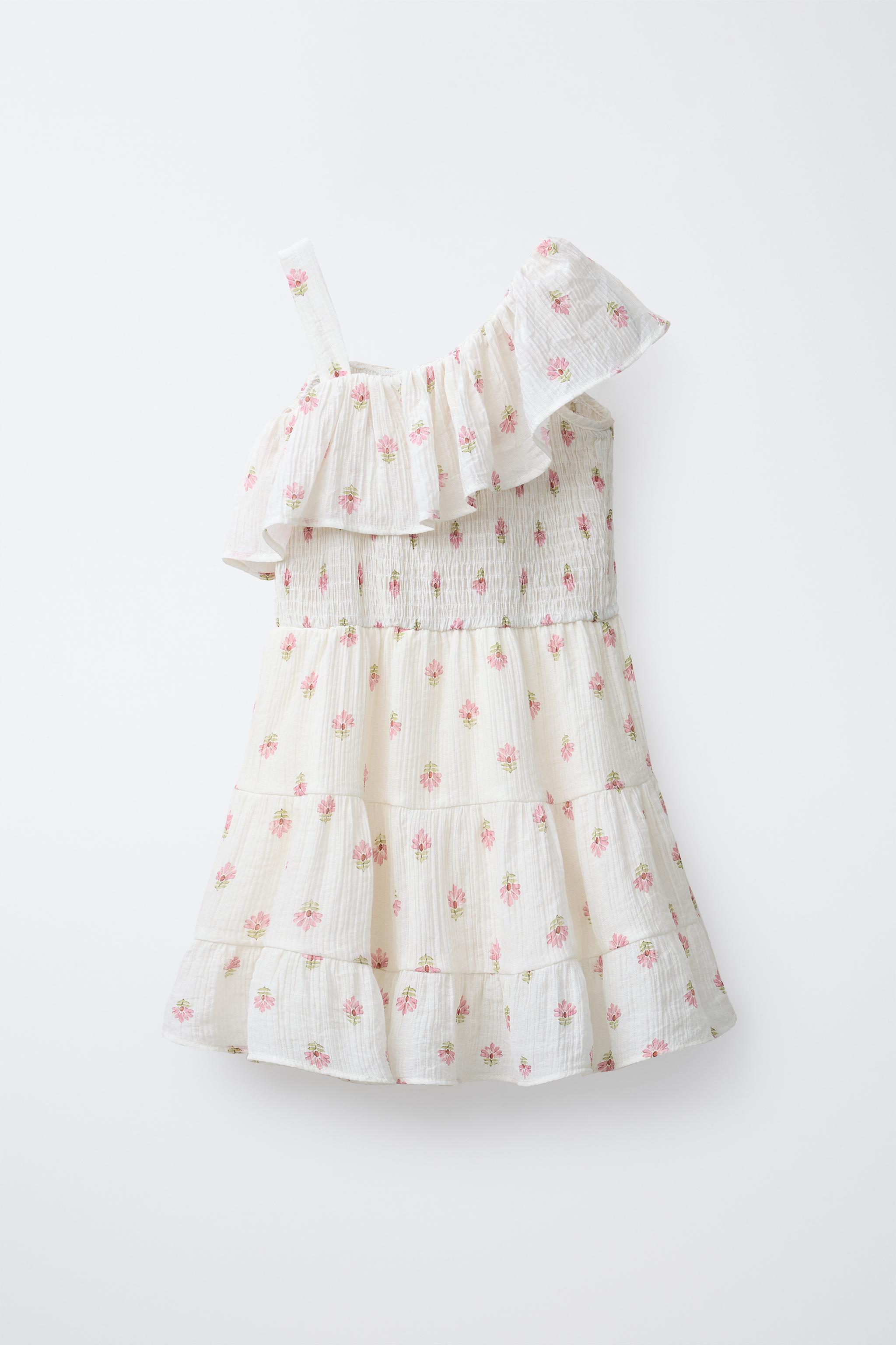 ROBE TEXTURÉE À VOLANTS ET FLEURS