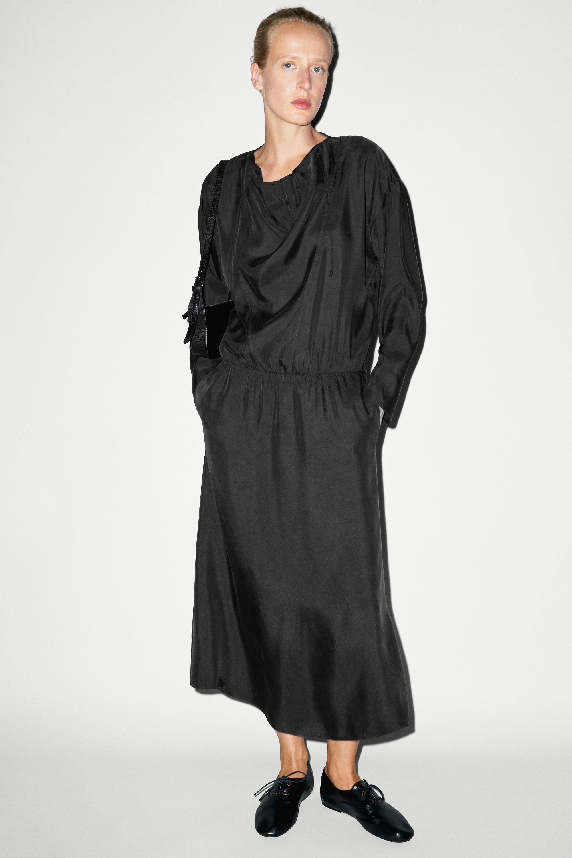 Fluid midi dress with collar detail