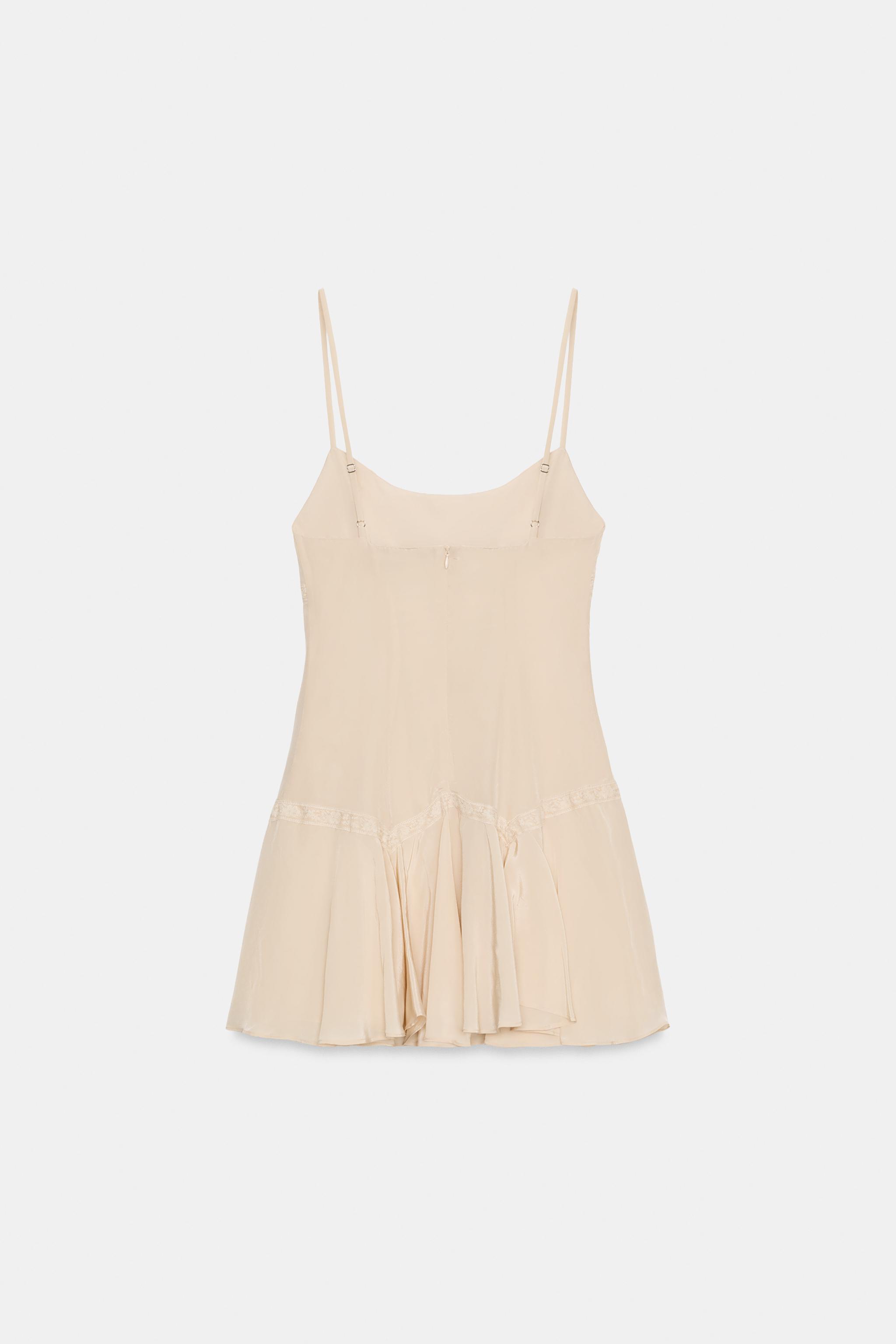 ROBE STYLE LINGERIE BRODÉE