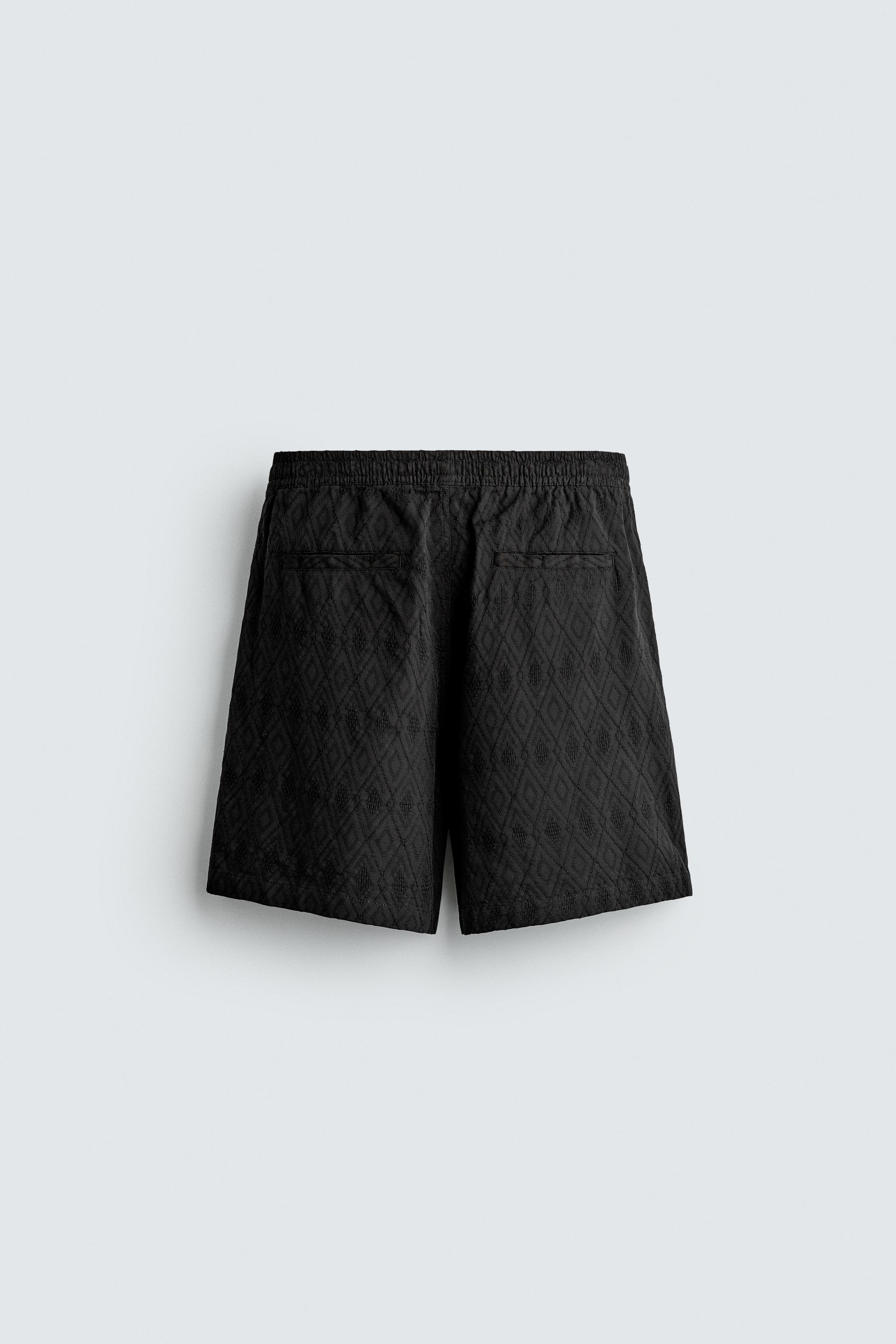 BERMUDA REGULAR FIT JACQUARD GÉOMÉTRIQUE