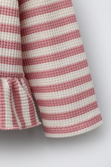 T-SHIRT GAUFRÉ PEPLUM À RAYURES - Rose pâle de Zara - Image 3