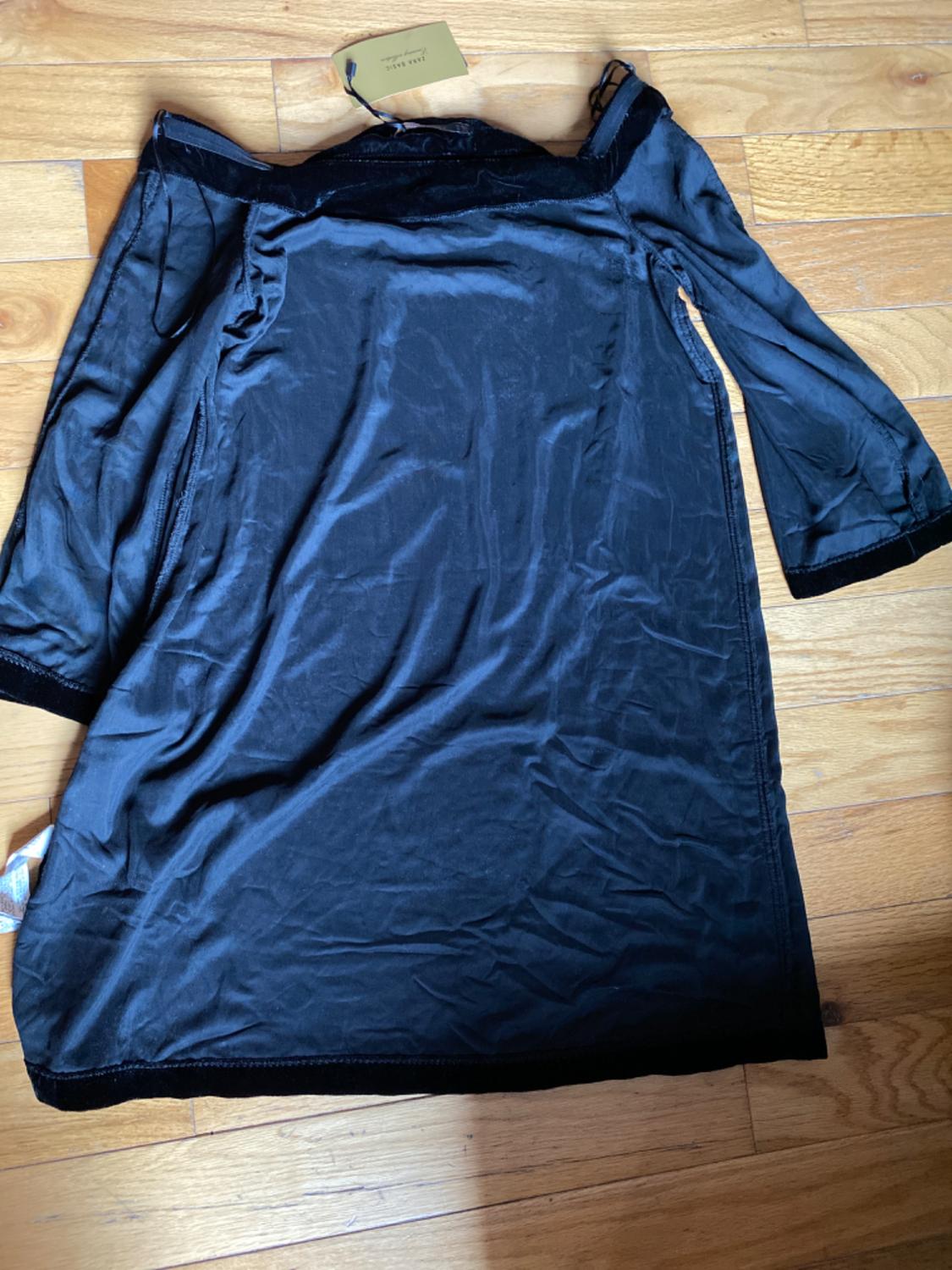 VELVET BLACK DRESS - Image 3