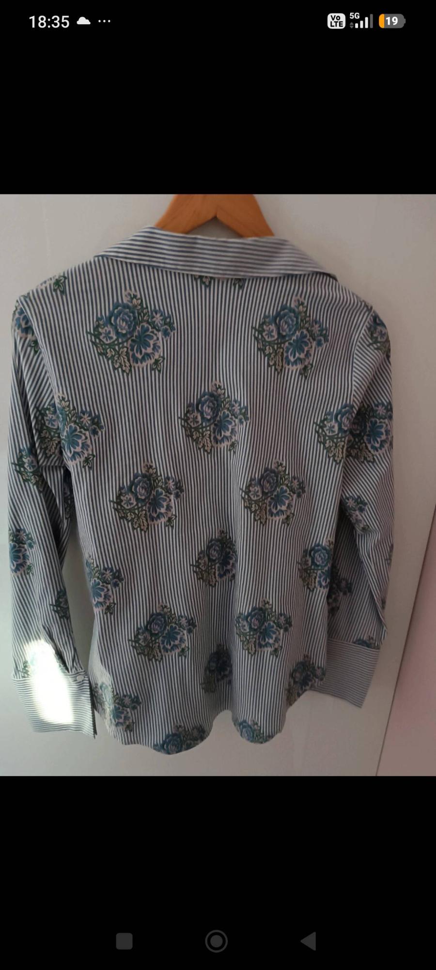 STRIPED SHIRT WITH KNOT DETAIL - Image 3
