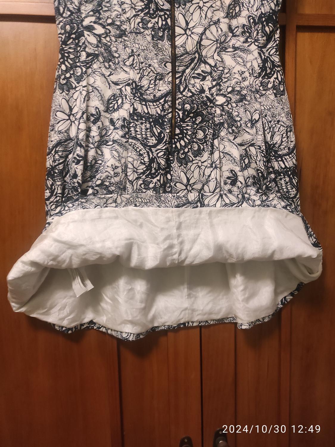 VESTIDO CORTO EVASE ESTAMPADO - Image 4