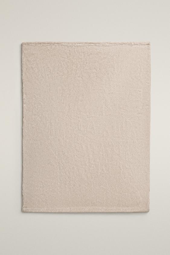 MARLED FUR BLANKET - Ecru / Marl by Zara - Image 0