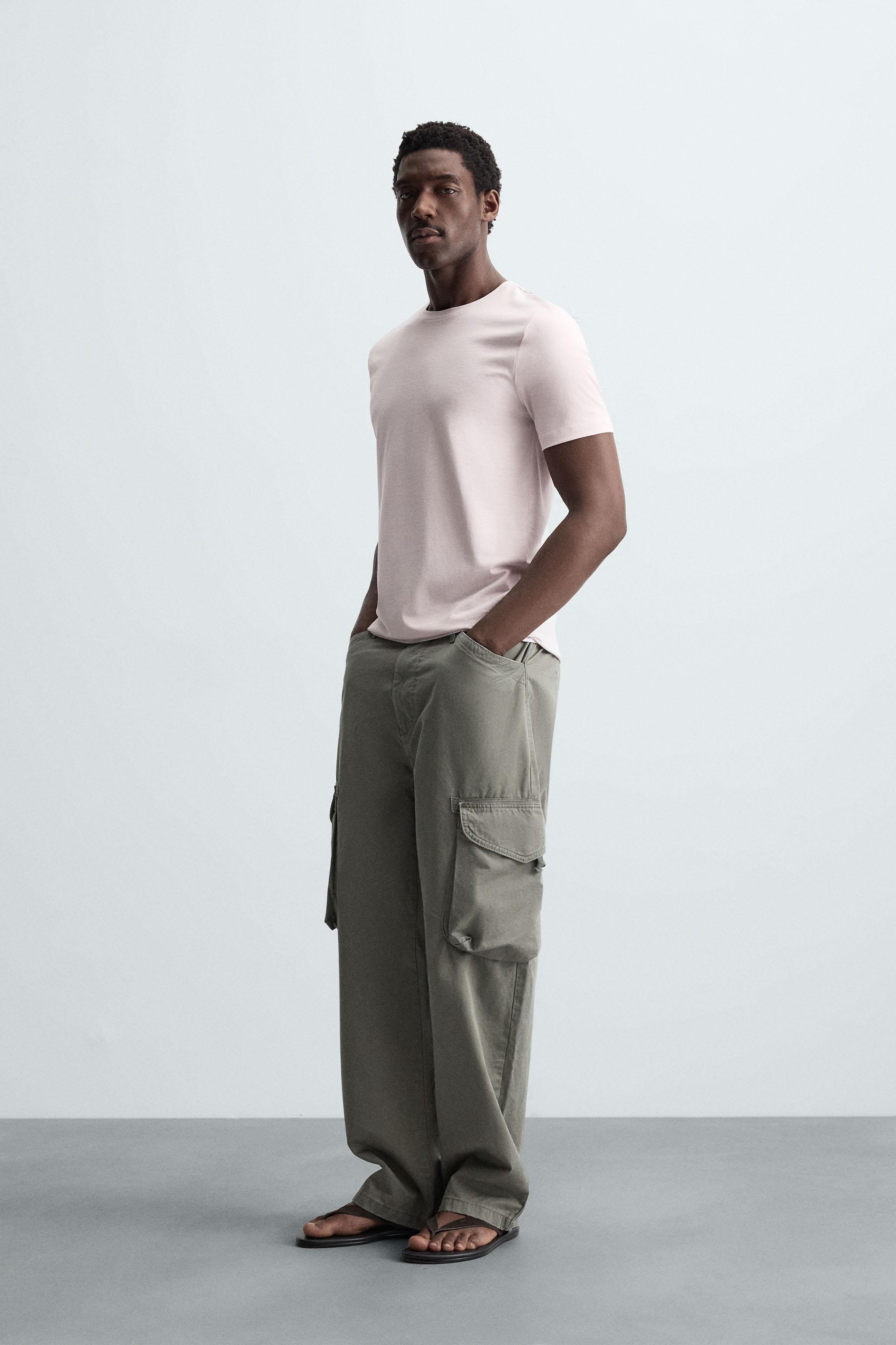 BASIC SLIM FIT T-SHIRT