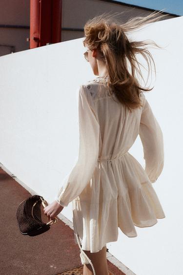 МАЛКА ЧАНТА С МЕТАЛНА ДРЪЖКА - Шоколад от Zara