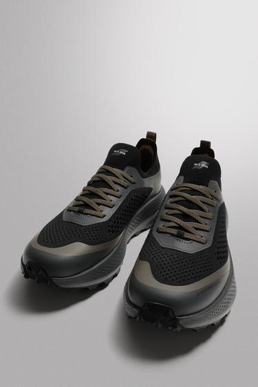 BASKETS DE RUNNING - Noir de Zara - Image 1