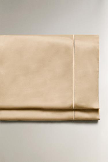 SATEEN FLAT SHEET WITH TRIM (400 THREAD COUNT) - Gold by Zara