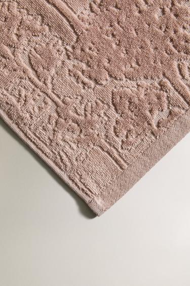 SERVIETTE DE BAIN JACQUARD VÉGÉTAL - Rose poudré de Zara - Image 2