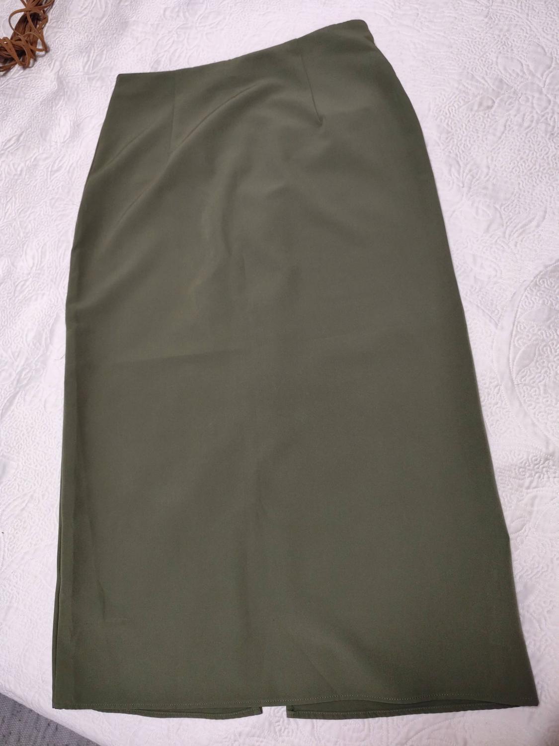 CARGO MIDI SKIRT WITH ZIP - Image 2