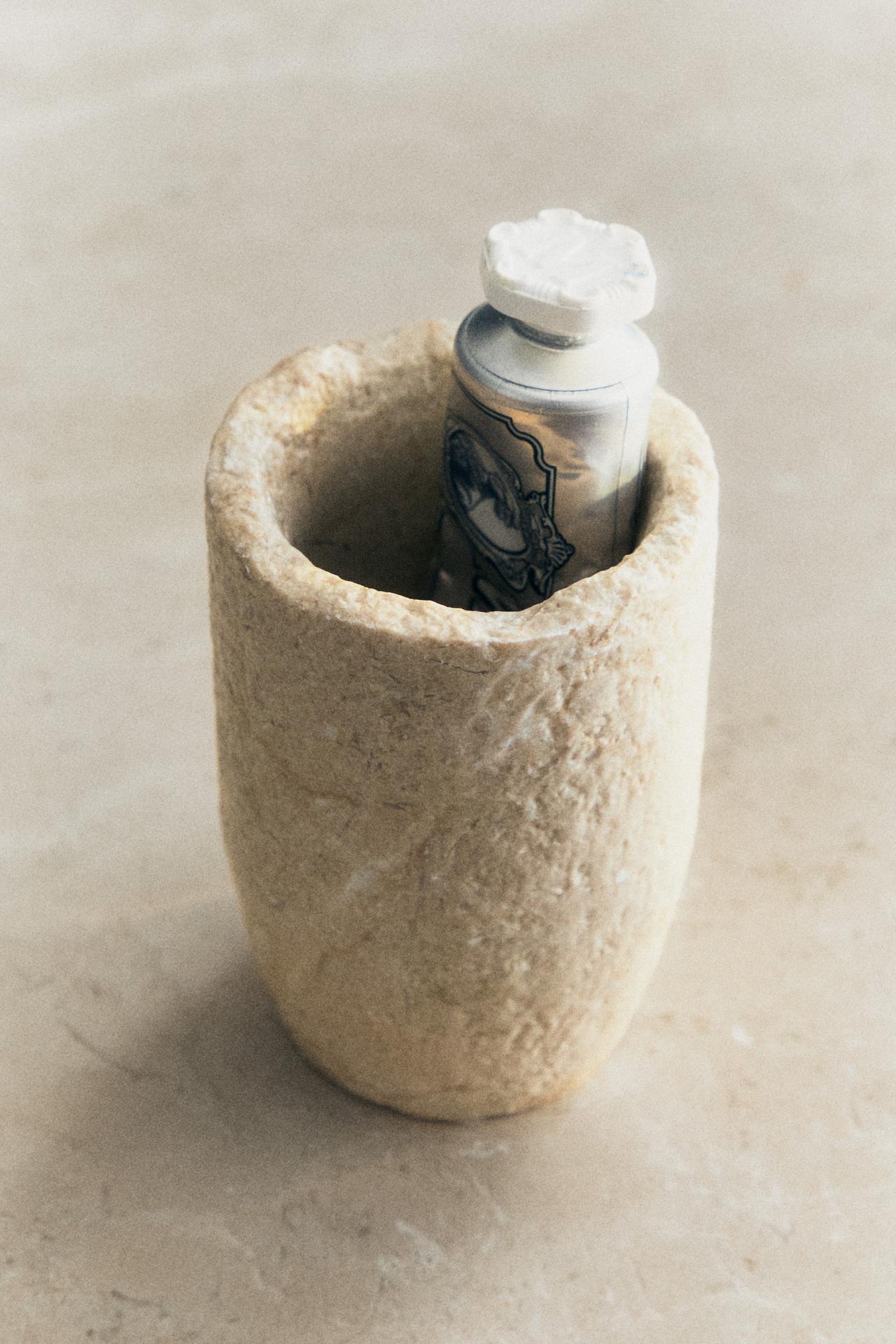 IRREGULAR MARBLE BATHROOM TOOTHBRUSH TUMBLER — Beige