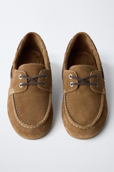 CHAUSSURES BATEAU EN CUIR - Marron de Zara - Image 3